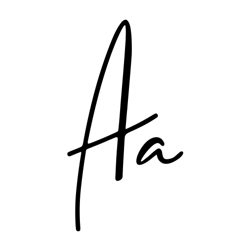 Estrela Luxury Signature Font preview