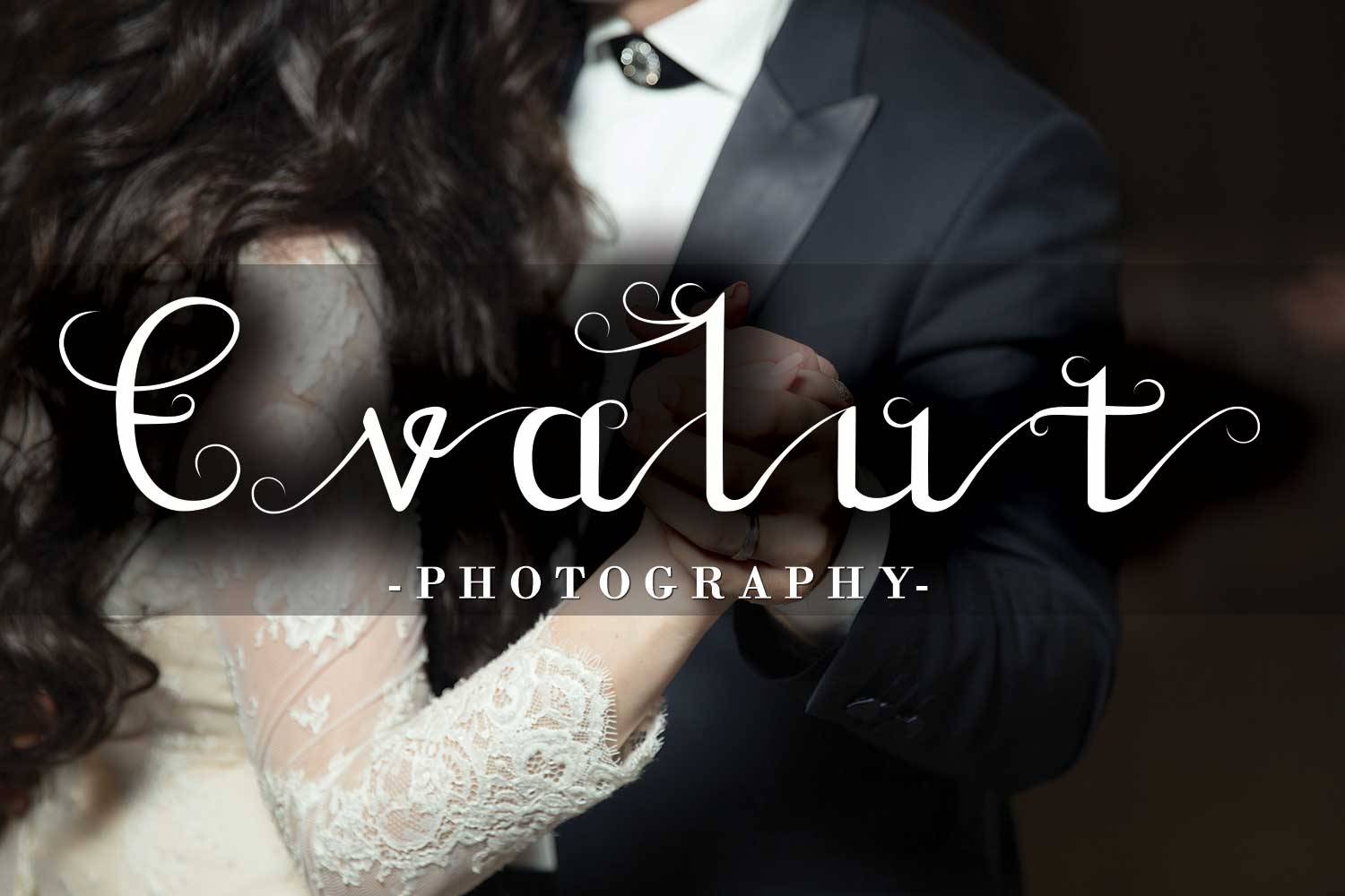 Alika Font sample