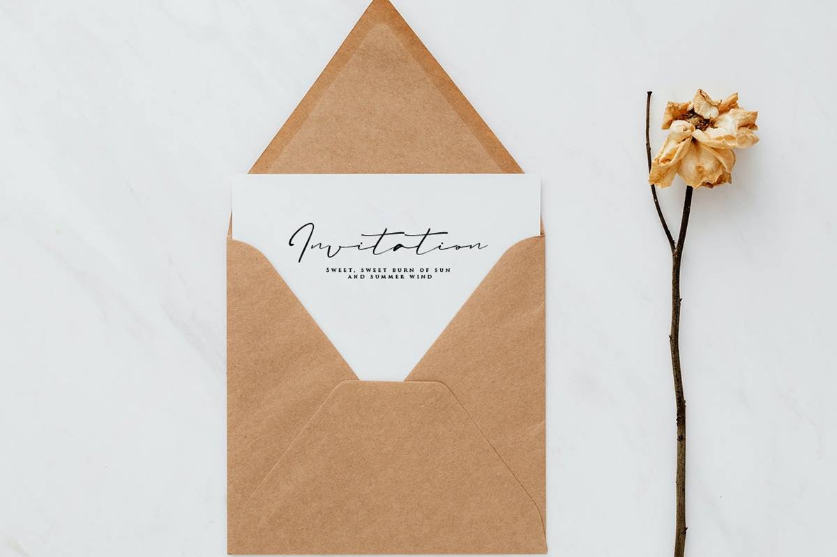 Amanda Font sample