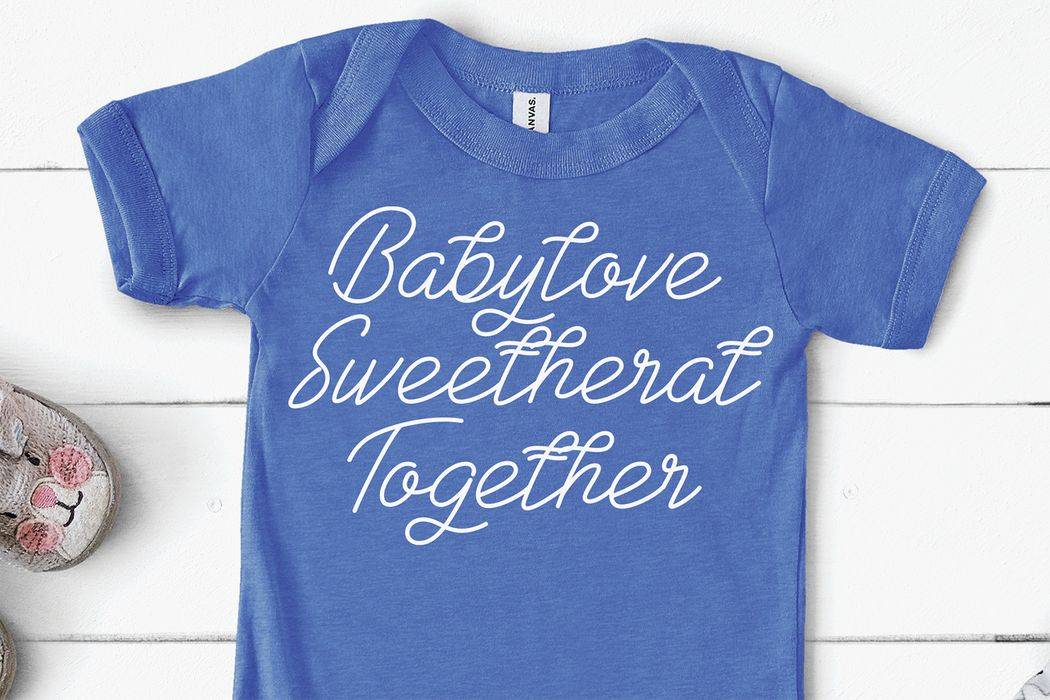 Awesome Wedding Font sample
