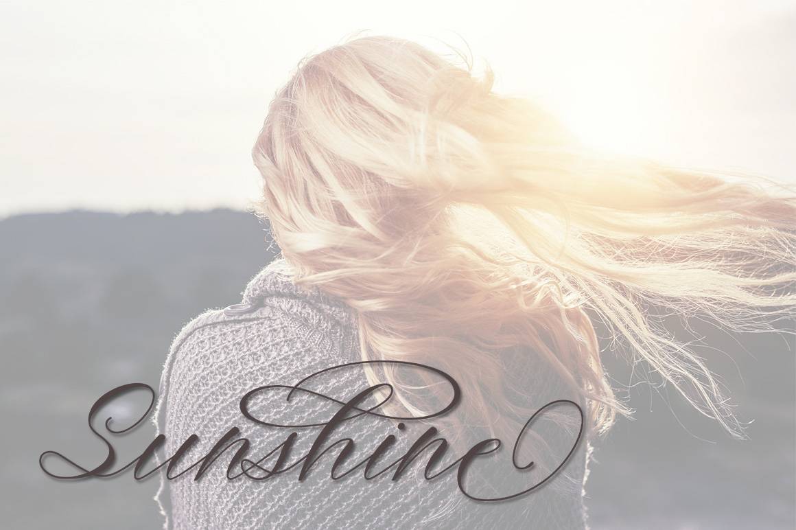 Beauty Moon Script Font sample