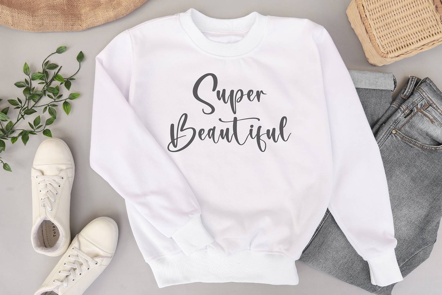 Belistica Beauty Font sample