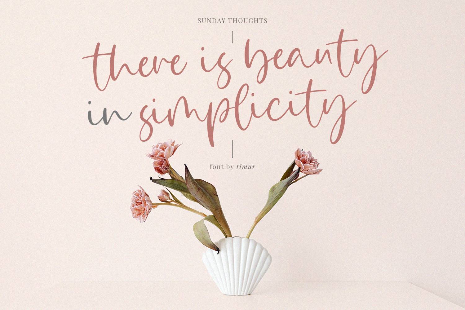 Bloomilife Font sample
