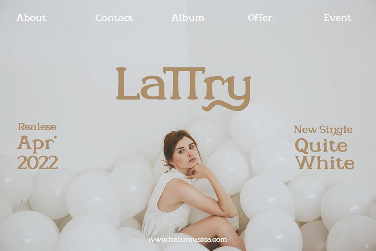 Bloomy Lattey Font sample