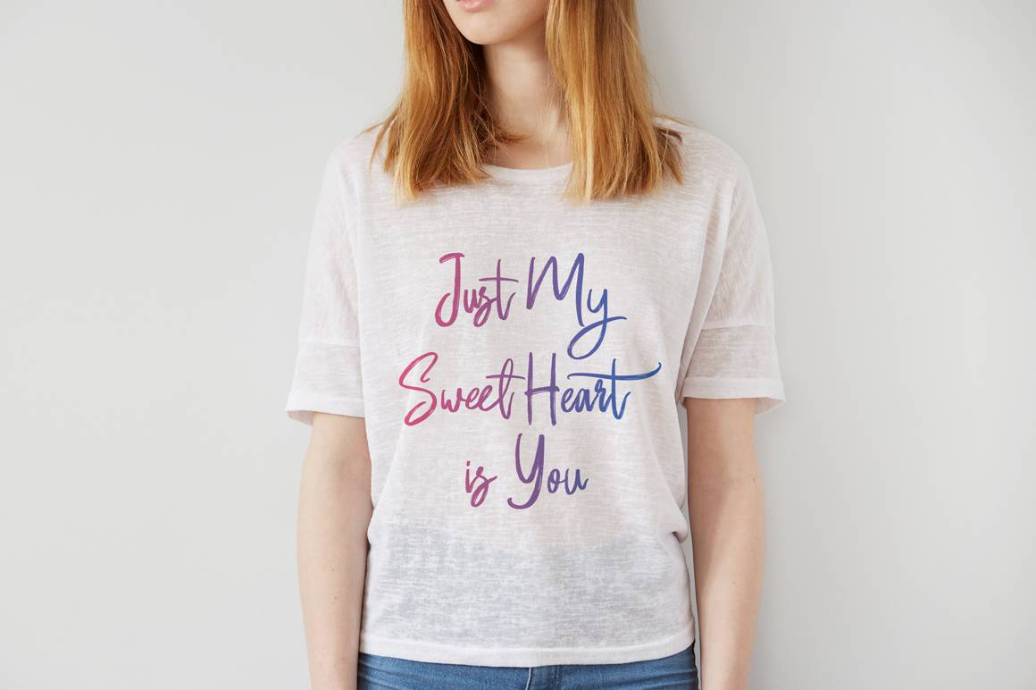 Butter Luchy Font sample