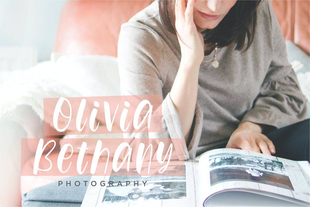 Chickyplum Font sample