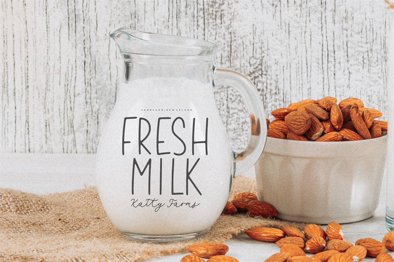 Creamy Bubble Font sample