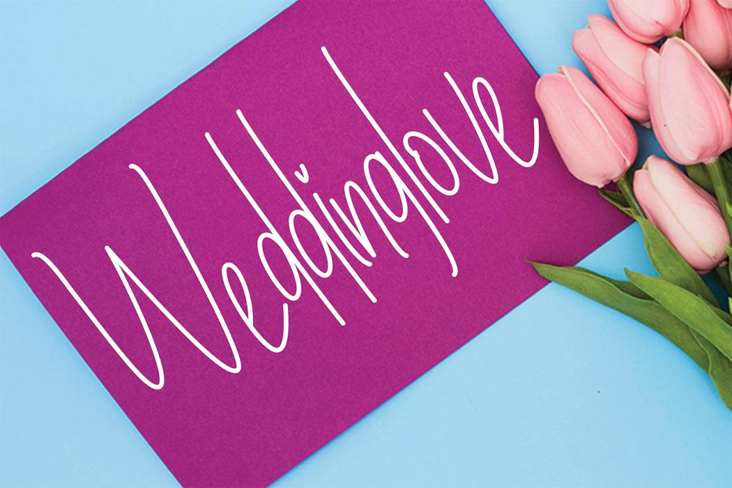 Creativenottes Font sample