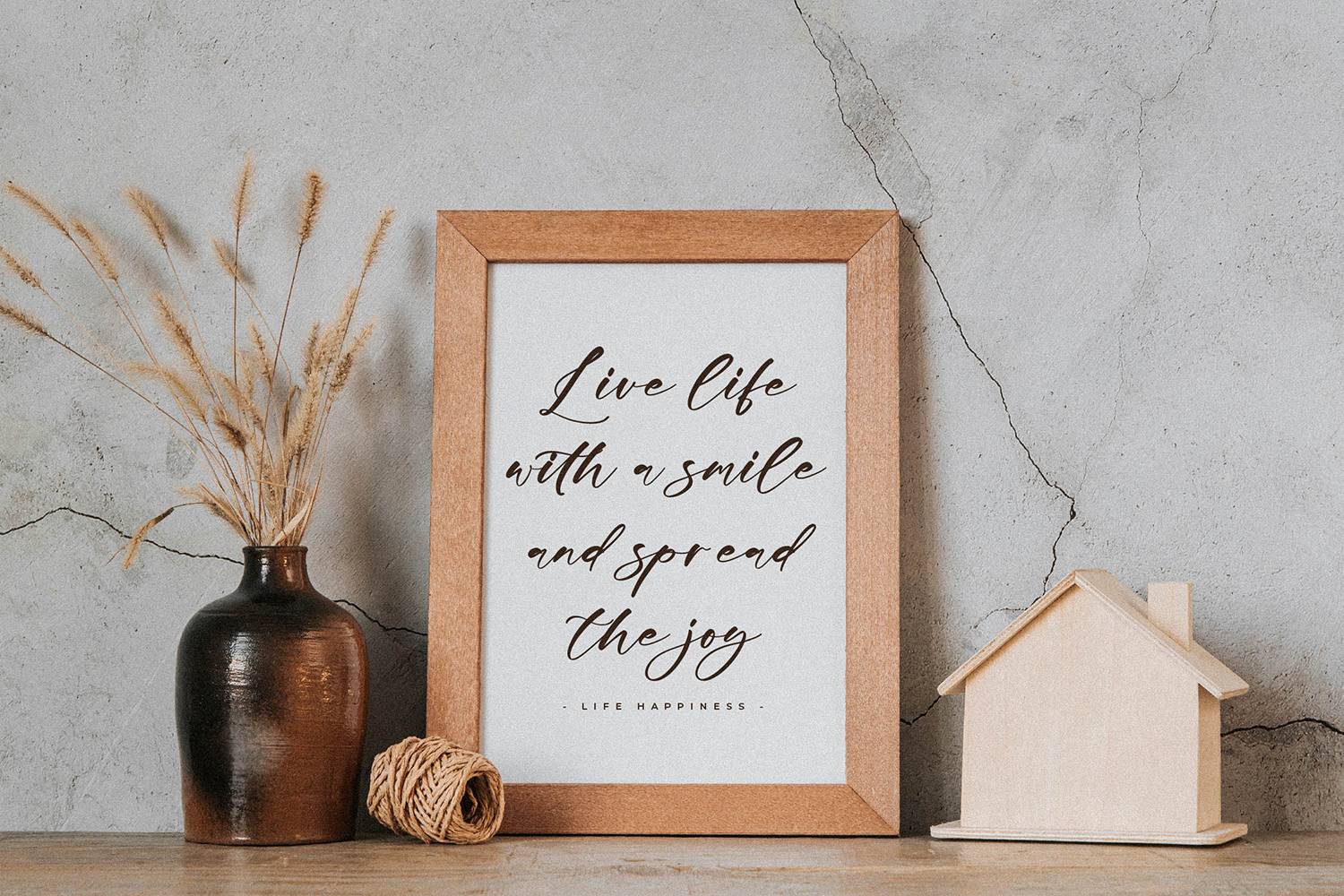 Eathonya Font sample