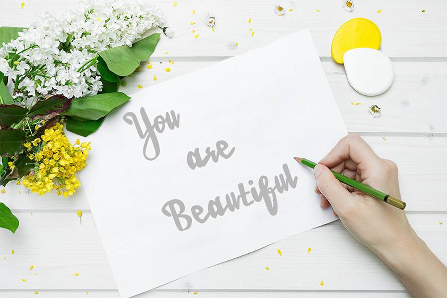 Estrellasa Modern Script Font sample