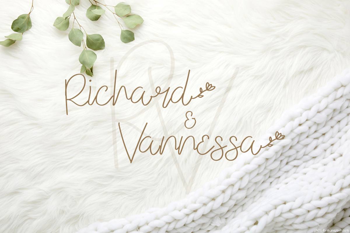 Euis Sayang Font sample