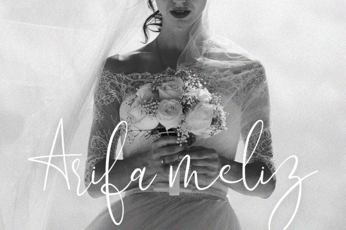 Flowatt Font sample