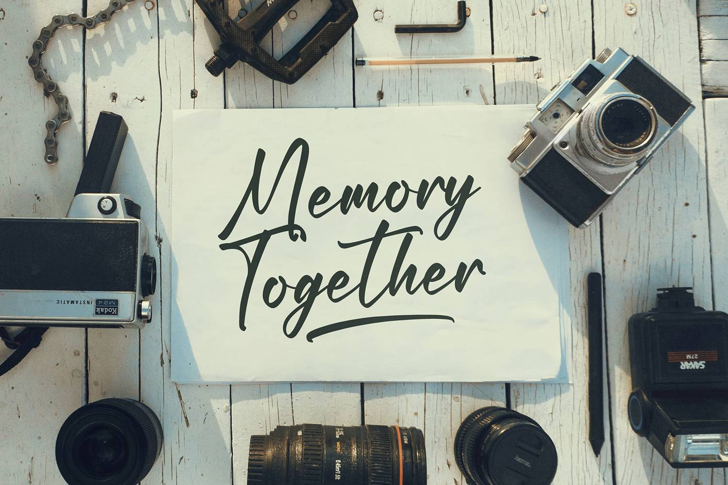 Gillbert Hittola Font sample