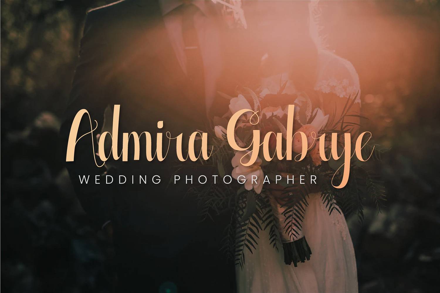 Glamhoure Font sample