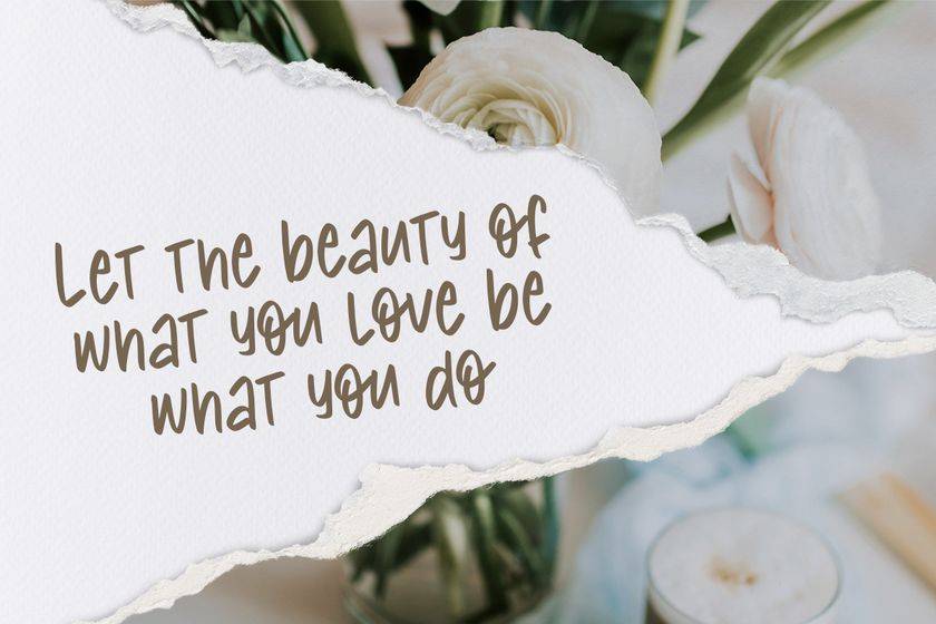 Grandest Font sample
