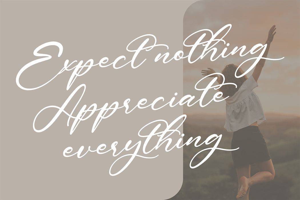 Hagelia Patricia Font sample