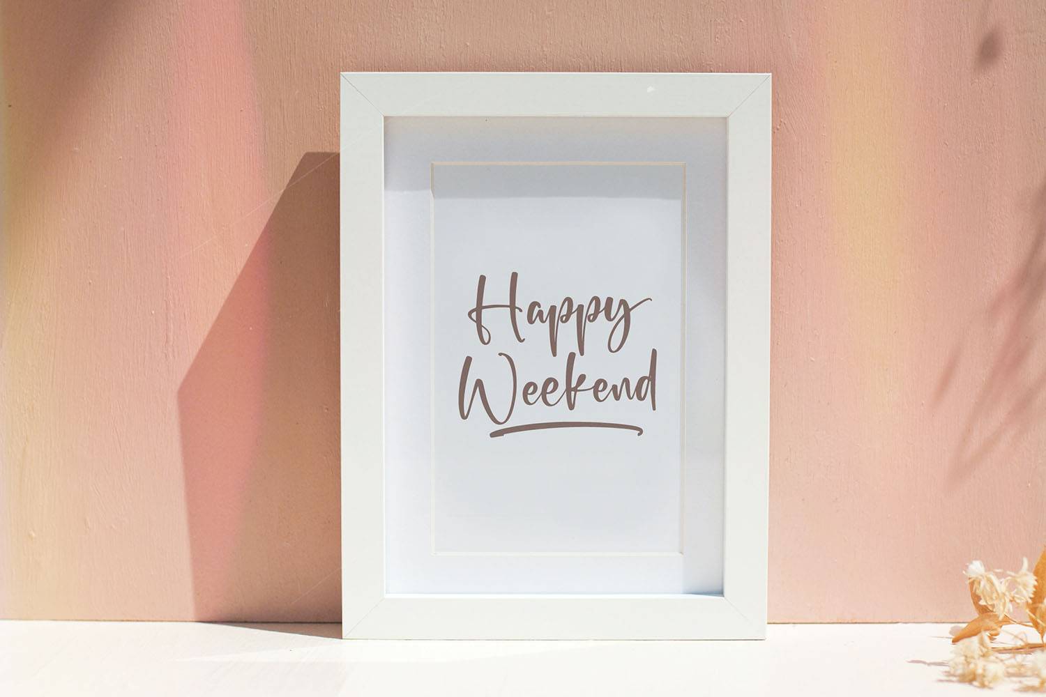 Happy Christiana Font sample