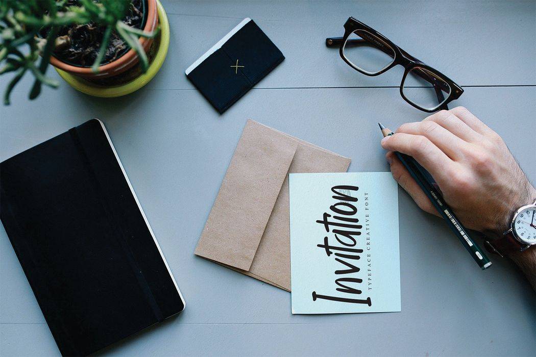 Happymonday Font sample