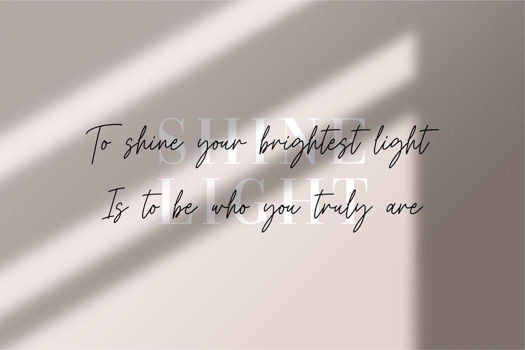Harmony Signature Font sample
