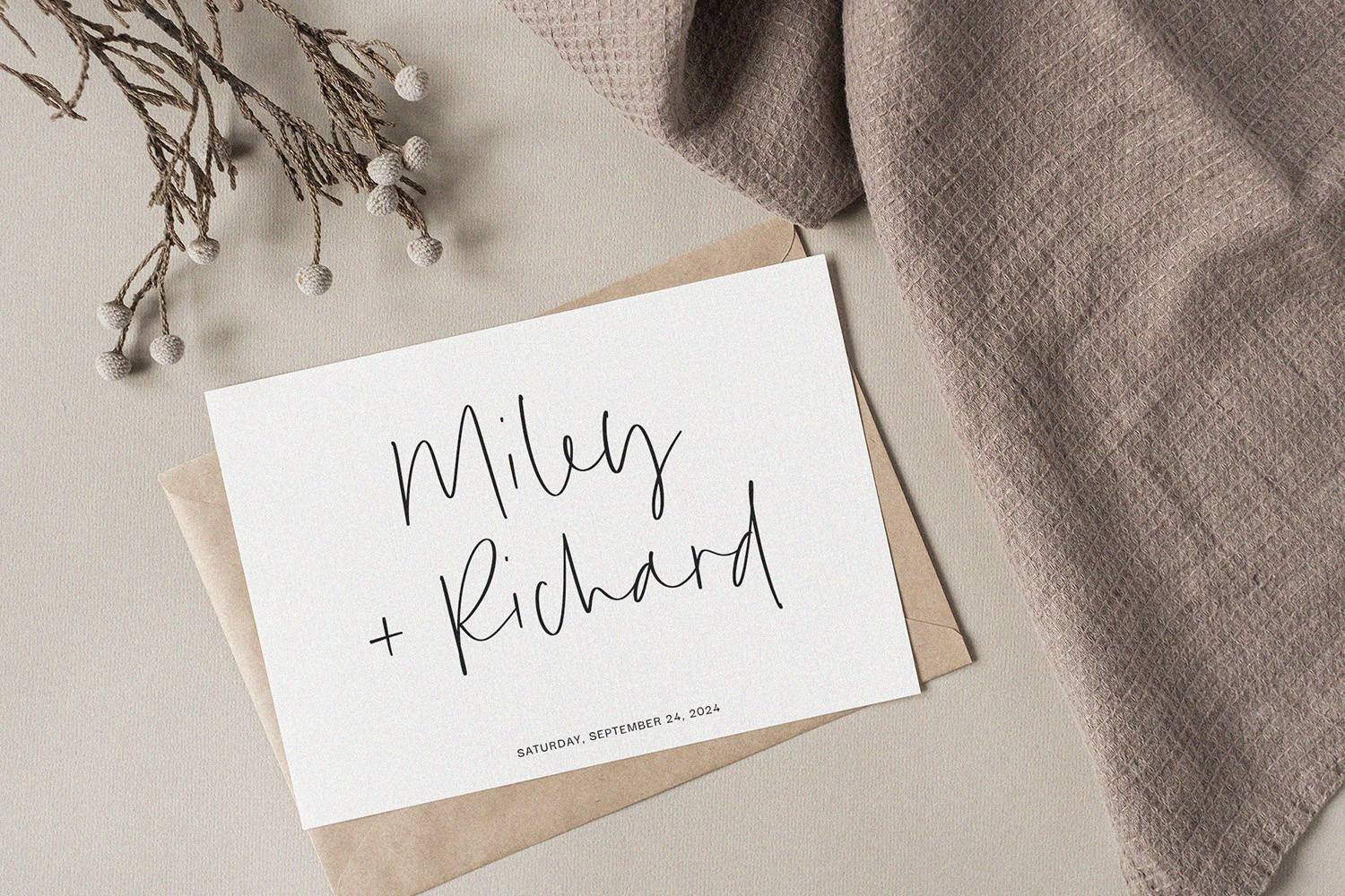 Hidden Beauty Font sample