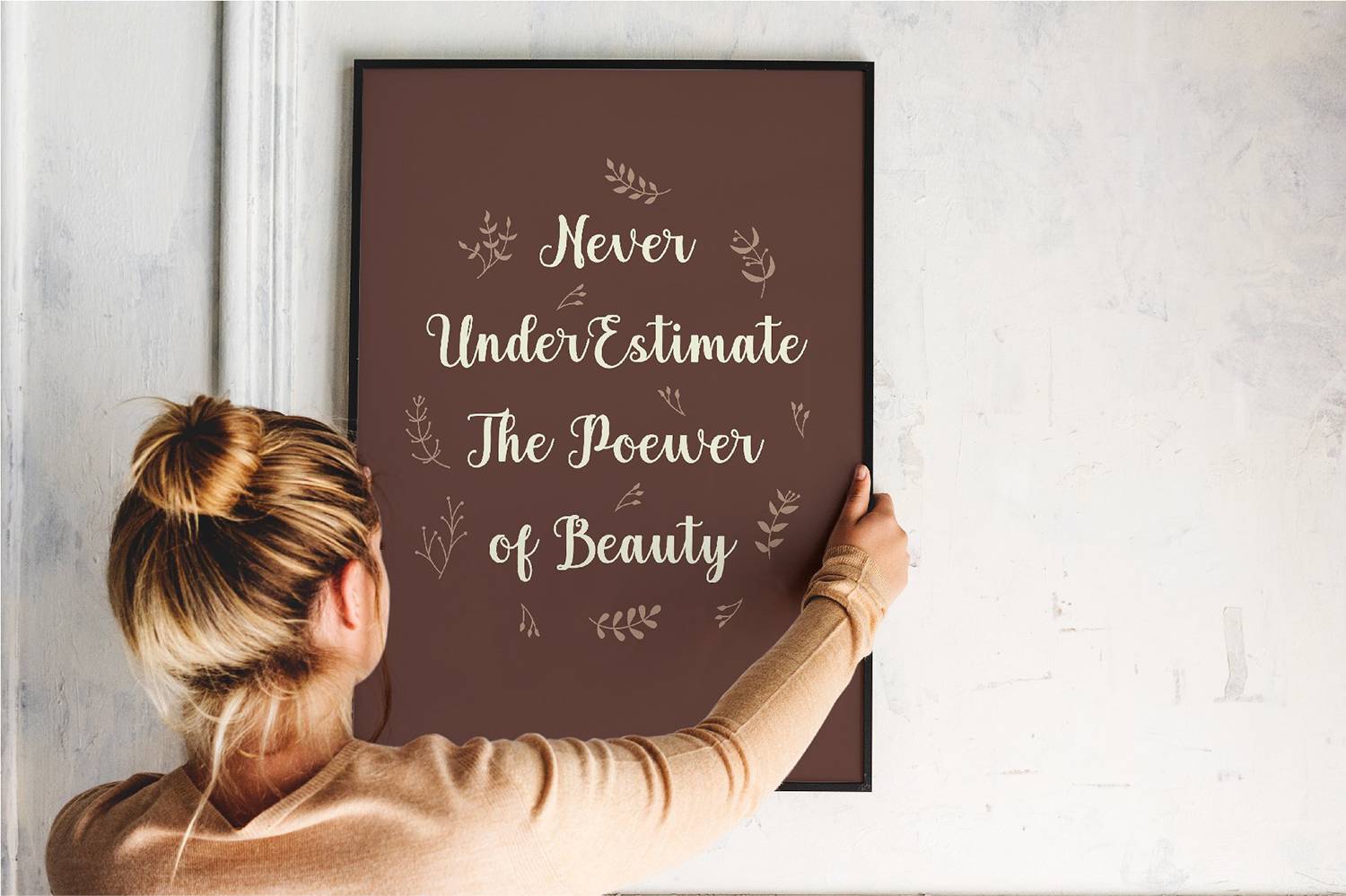 Holysthic Font sample