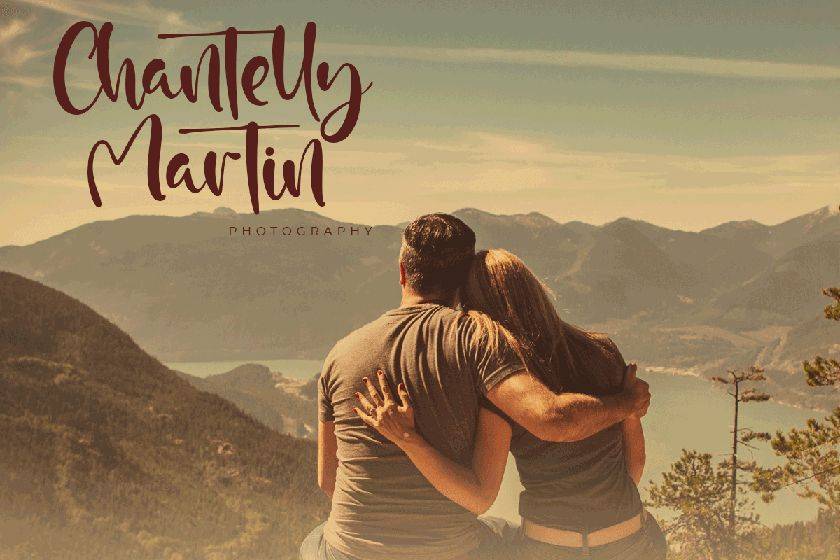 Jacqualine Script Font sample