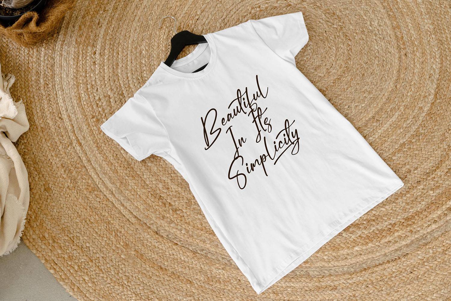 Katedryllon Font sample