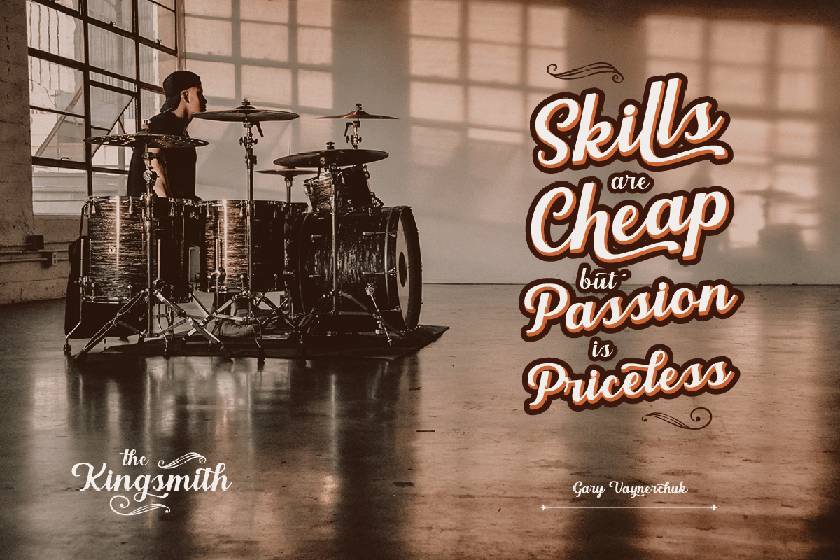 Kingsmith Font sample
