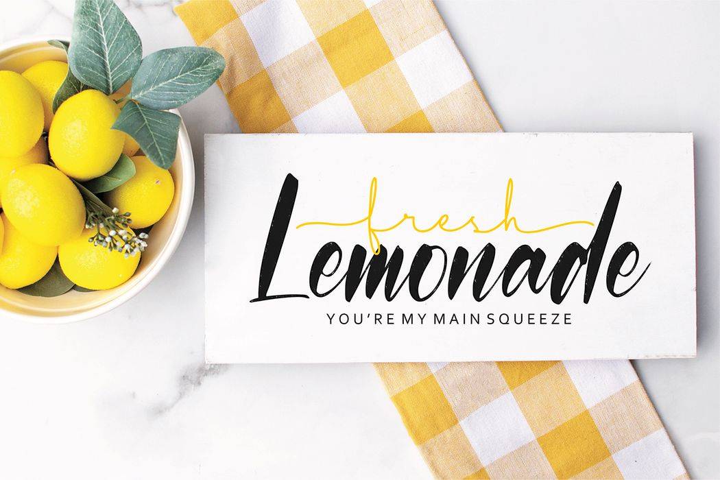 Lemonice Font sample