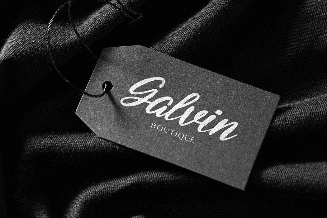 Liquearth Font sample