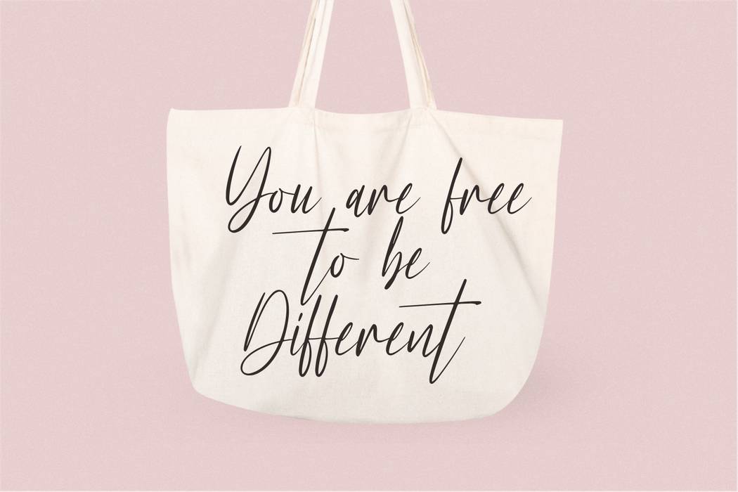 Lovely Dealer Font sample