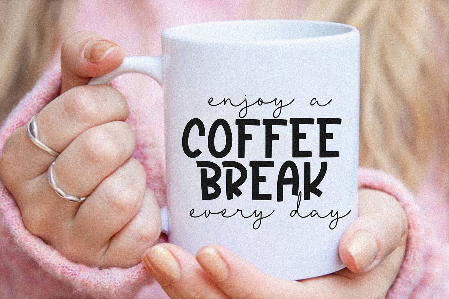 Maggie Charm Font sample