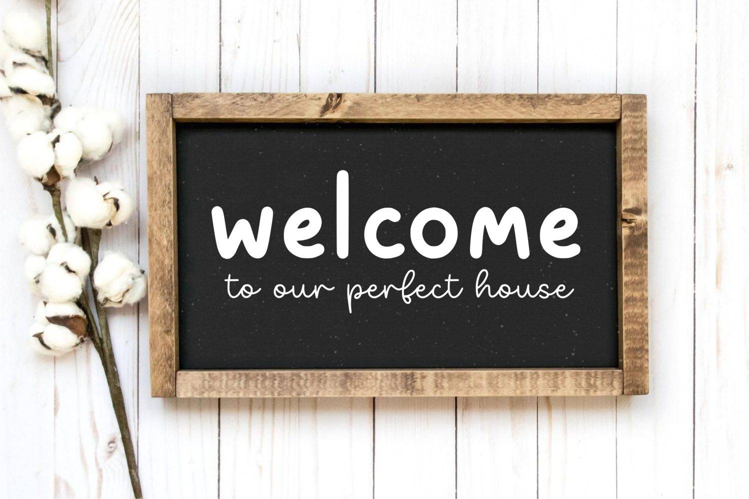 Magic Moment Font sample