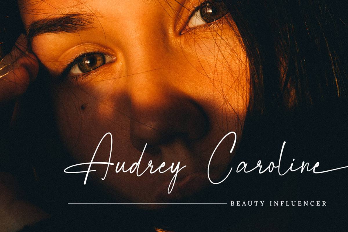 Magnificent Signature Font sample