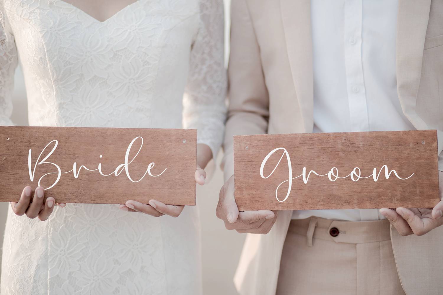 Majestic Jasmine Font sample