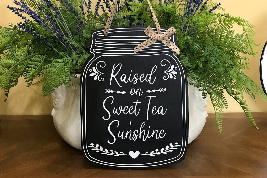 Manlychalk Font sample