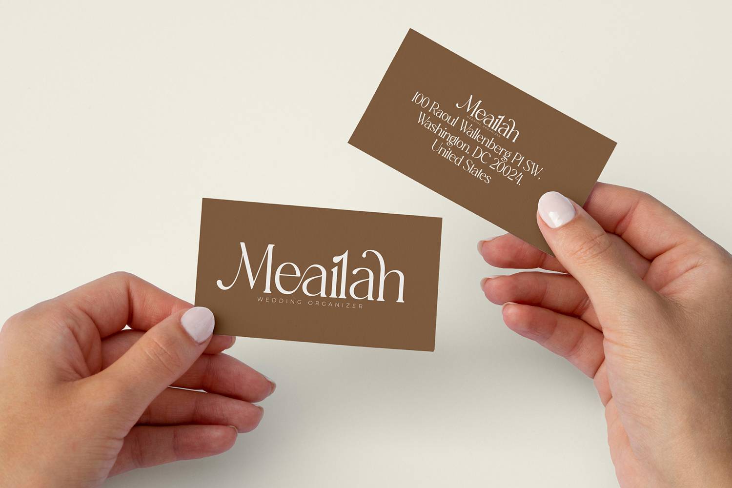 Meaglone Font sample