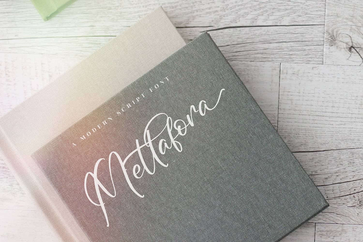 Mettafora Font sample