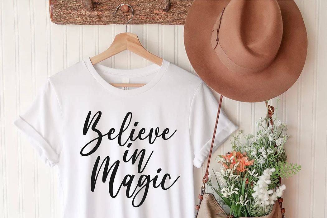Miramilly Font sample