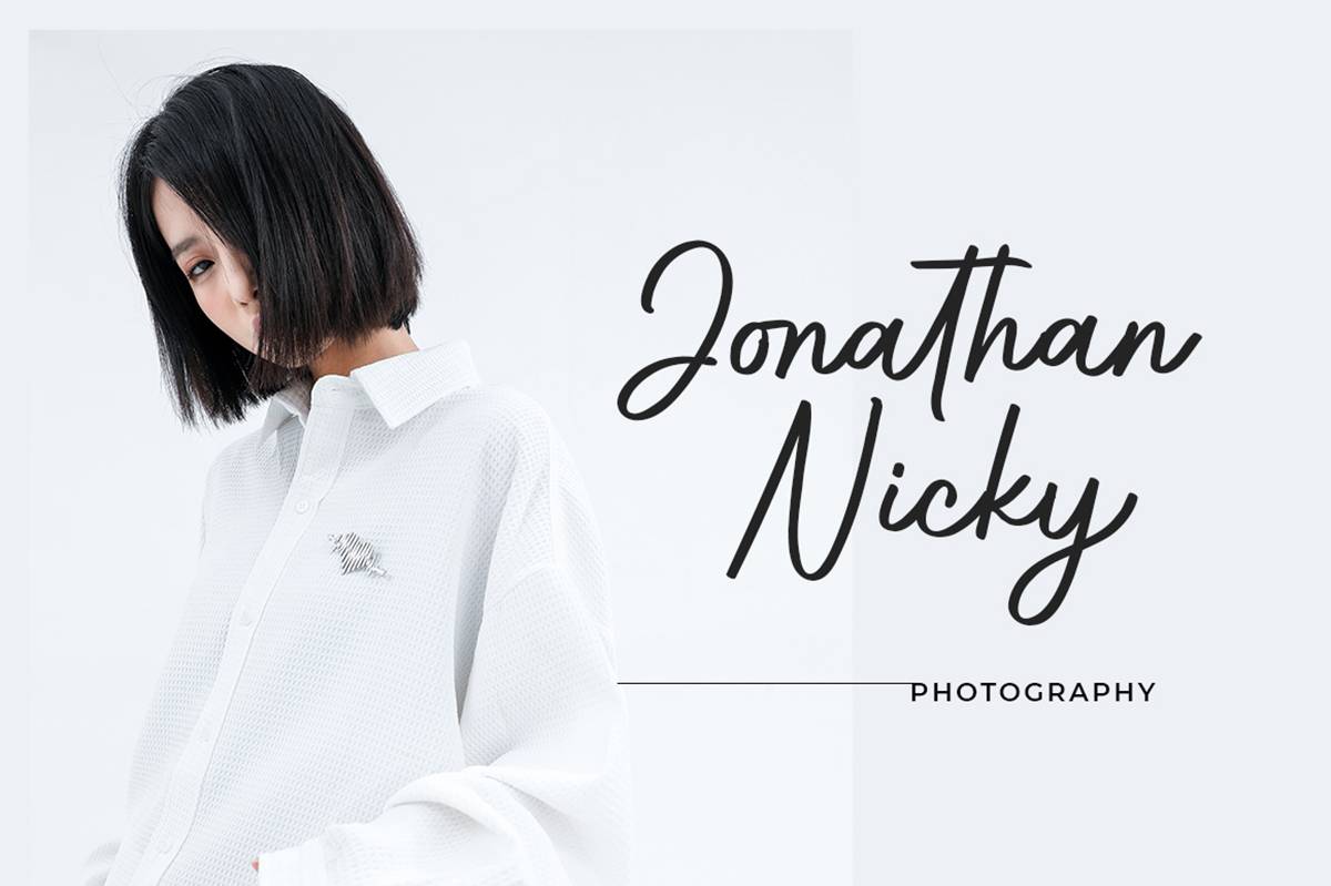 Monalisa Font sample