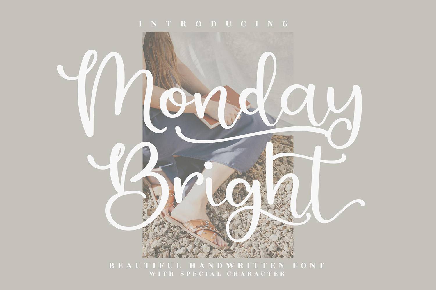 Monday Bright Font sample
