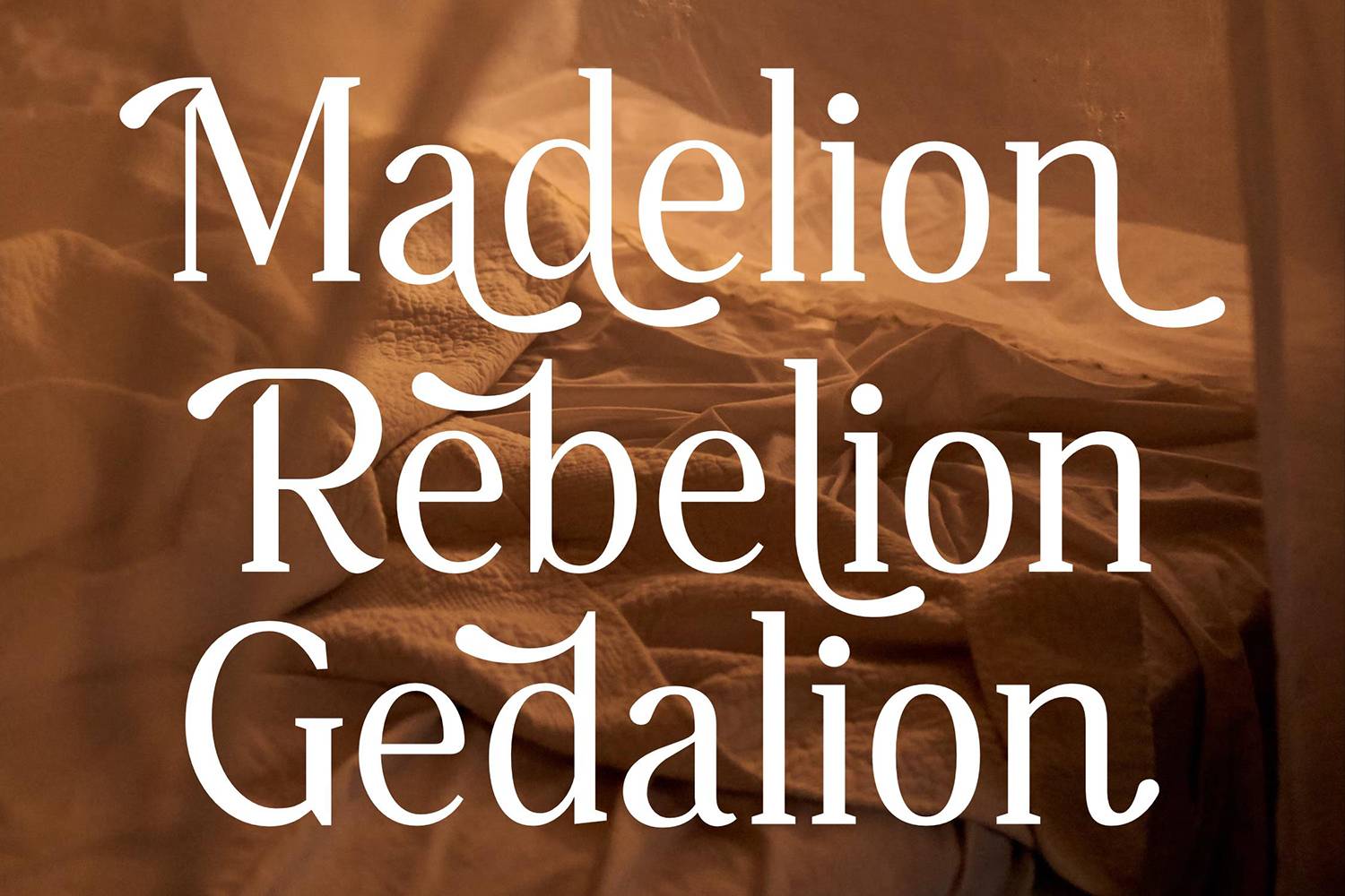 Qamilion Font sample