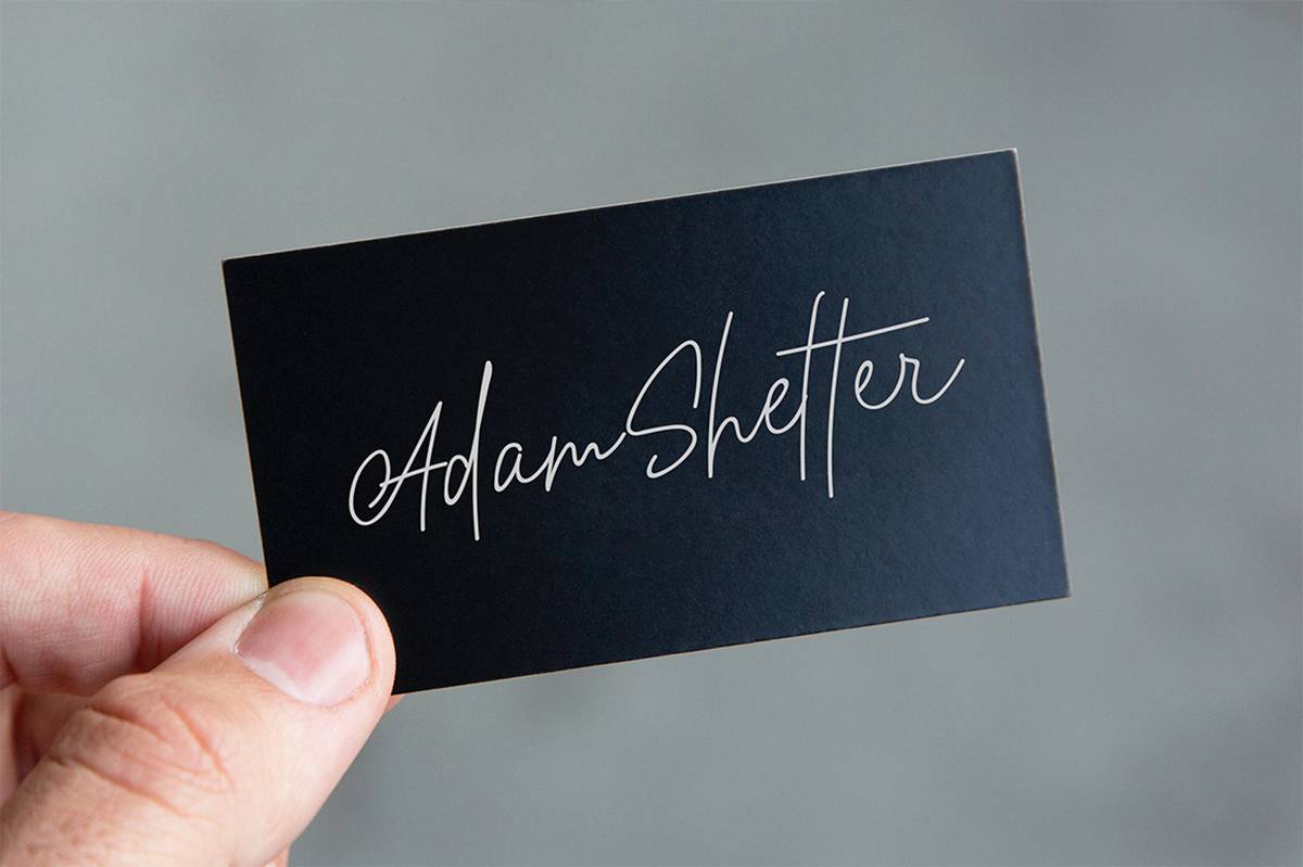 Raffithus Signature Font sample