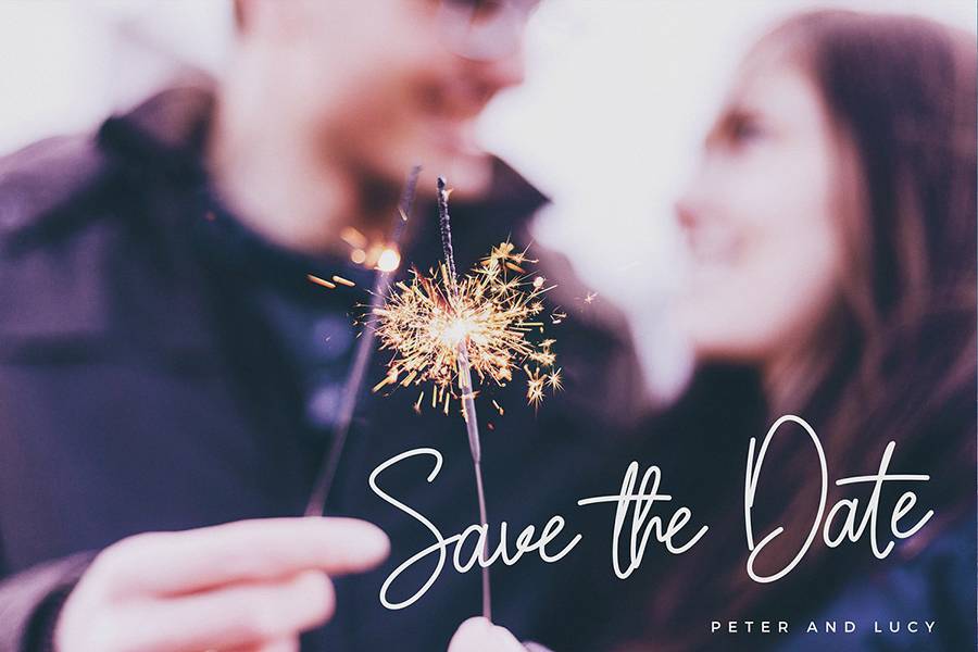 Sarantta Handwritten Script Font sample