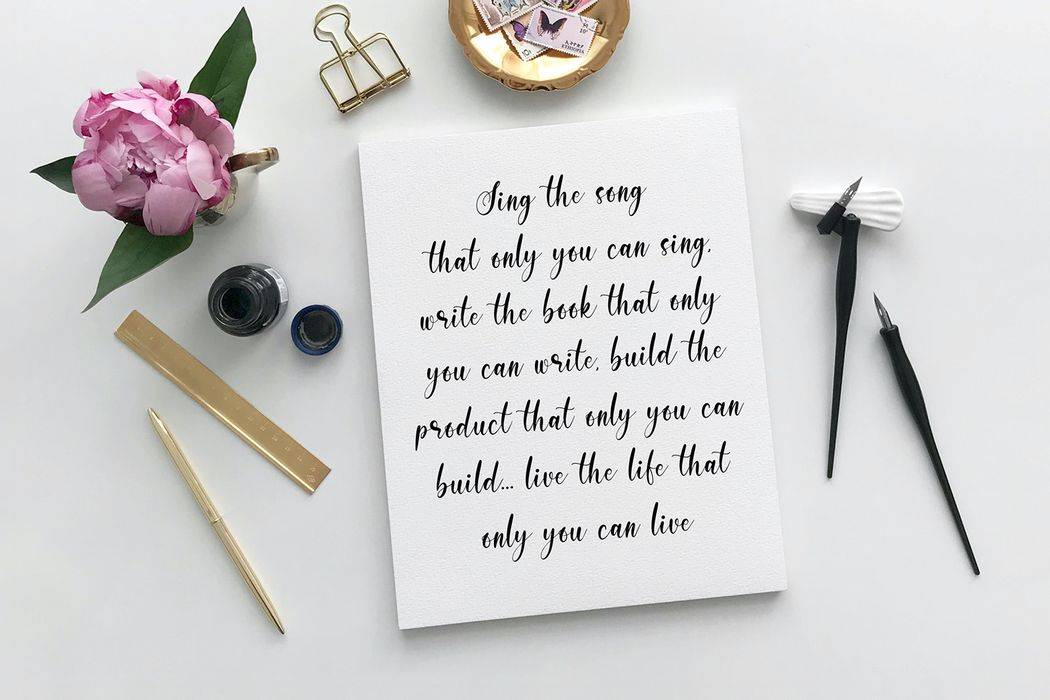 Silkyhearts Font sample
