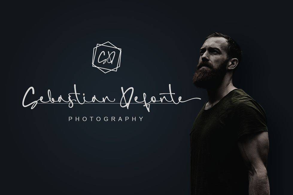 SimfonySign Font sample