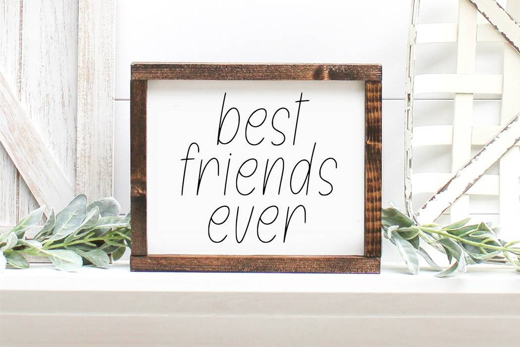 Smileline Font sample