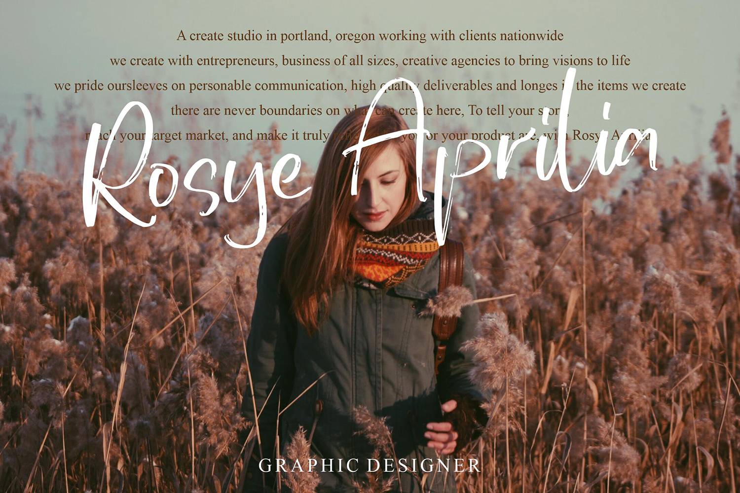 Smiling Elida Font sample