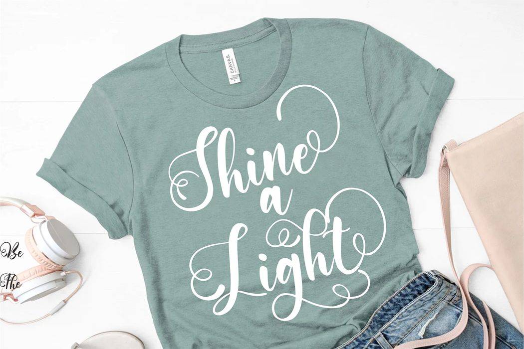 Snowmagine Font sample
