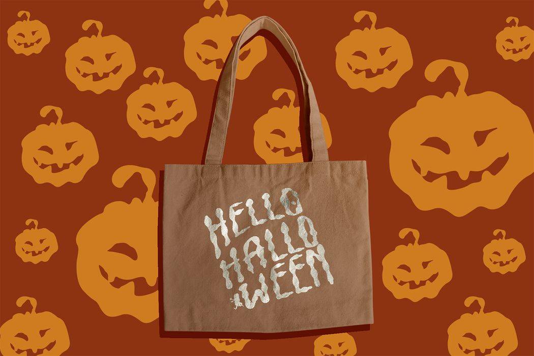 Spooky Fingers Font sample